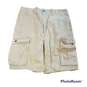 Men’s Levi’s Cargo Shorts Size 31
